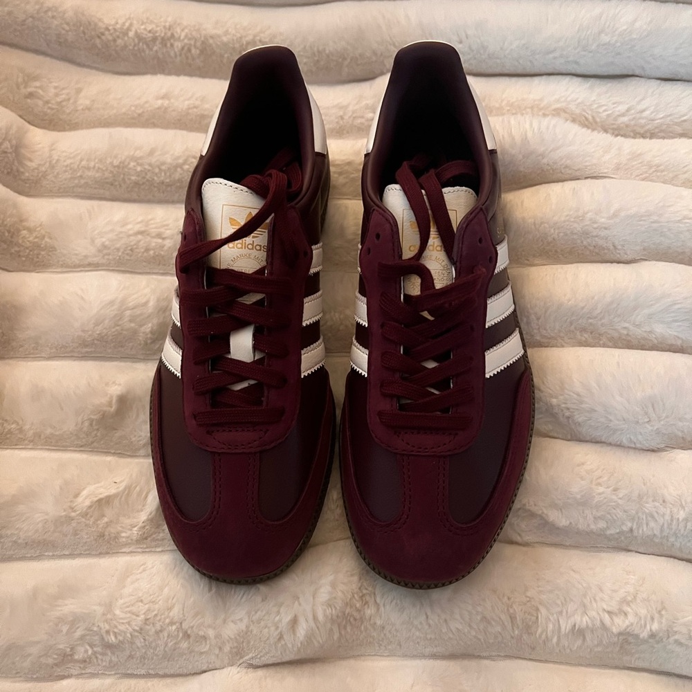 Adidas Sambas in Burgundy and White